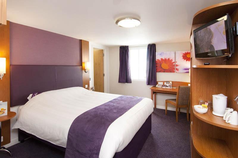 Premier Inn אלג'ין מראה חיצוני תמונה