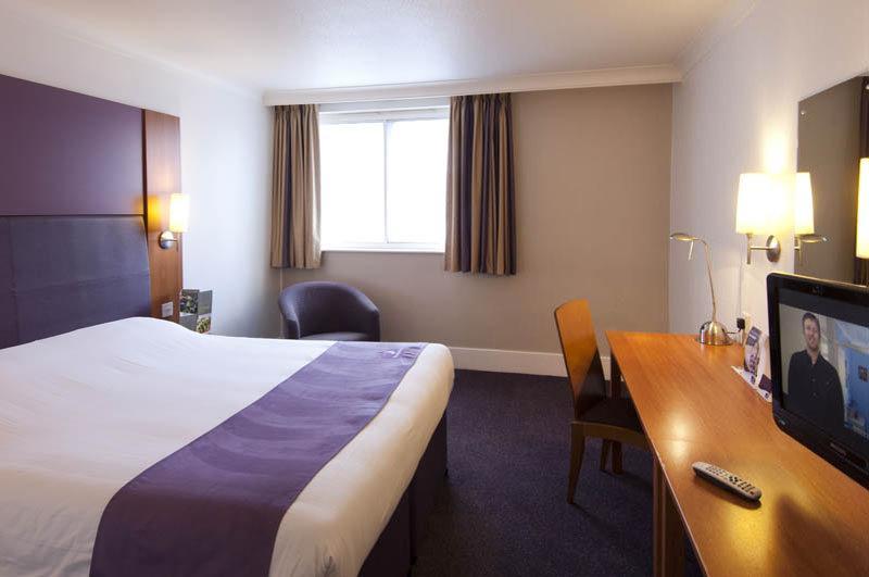 Premier Inn אלג'ין מראה חיצוני תמונה